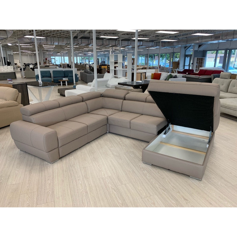 VENTO Large Sleeper Sectional - Backyard Provider