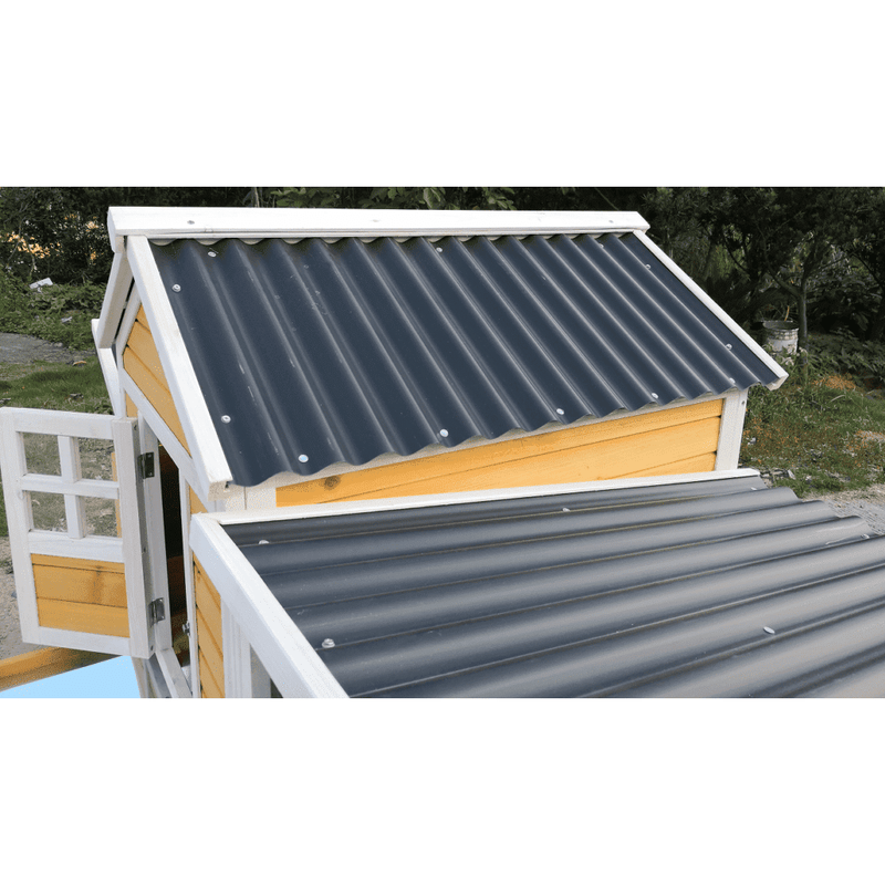 Rugged Ranch™ Laredo Wood Chicken Coop Up to 5 chickens