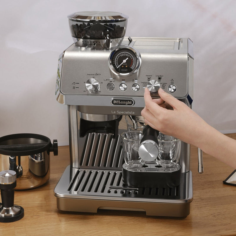 De'Longhi La Specialista Arte Evo Espresso Machine with Cold Brew in Silver EC9255M