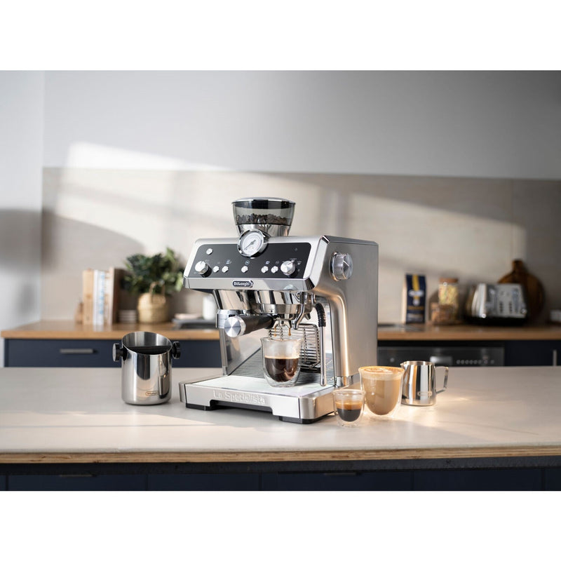 De'Longhi La Specialista Prestigo Sensor Grinding, Milk Frothing Espresso Machine EC9355M